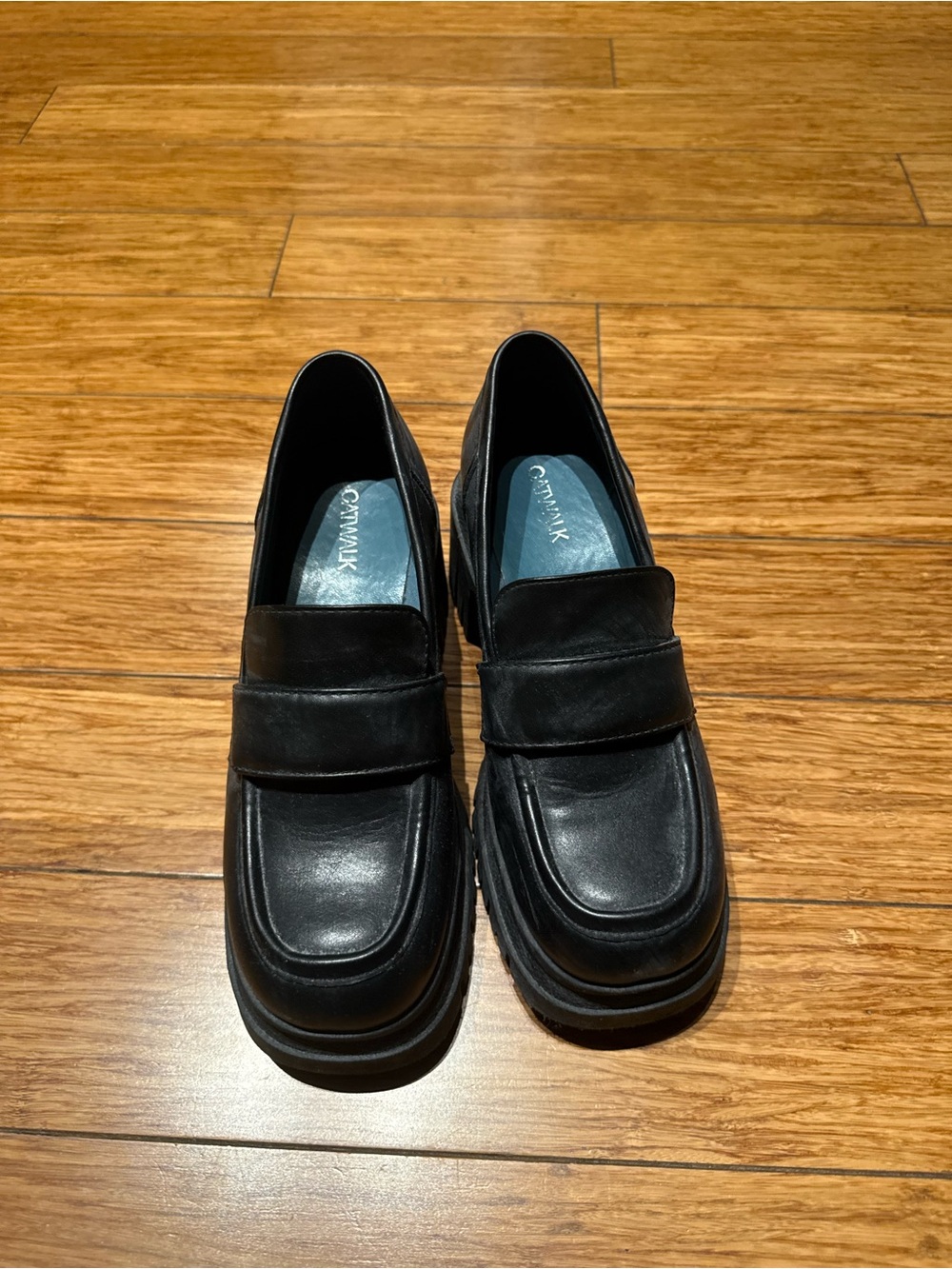 Women’s Black Leather Heeled Slip-On Loafers